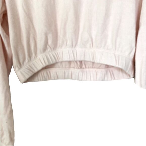Forever 21 Baby Pink Long Sleeved Elastic Cropped Soft Knit Sweater Medium - Picture 7 of 8